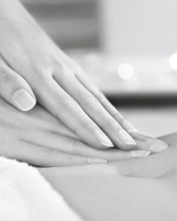 Soin Silhouette Shorty Peeling + Massage + Enveloppement tonicité peel off/lissage auto-chauffant