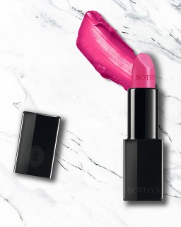 Rossetto rosso tenue Sothys | Effetto naturale, fragranza fruttata Rossetto rosso tenue Sothys | Effetto naturale, fragranza fruttata